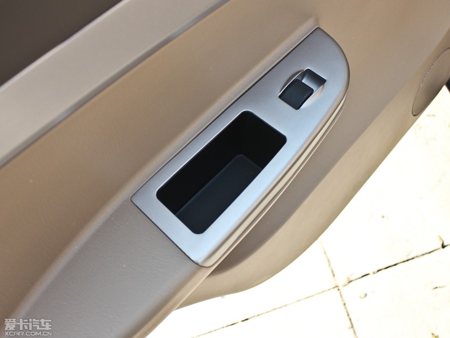 2011������520i 1.3L ���m��