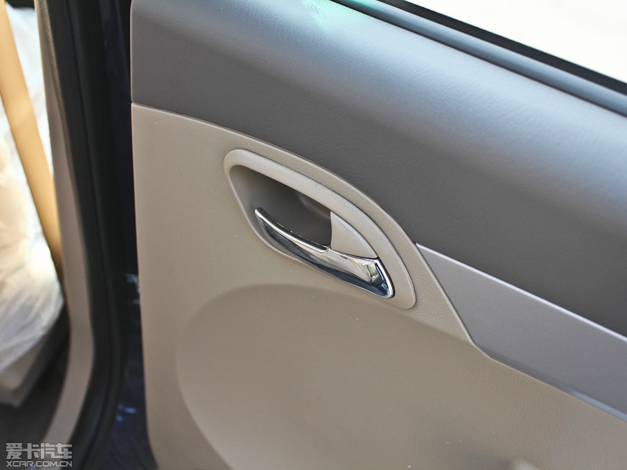 2011������520i 1.3L ���m��