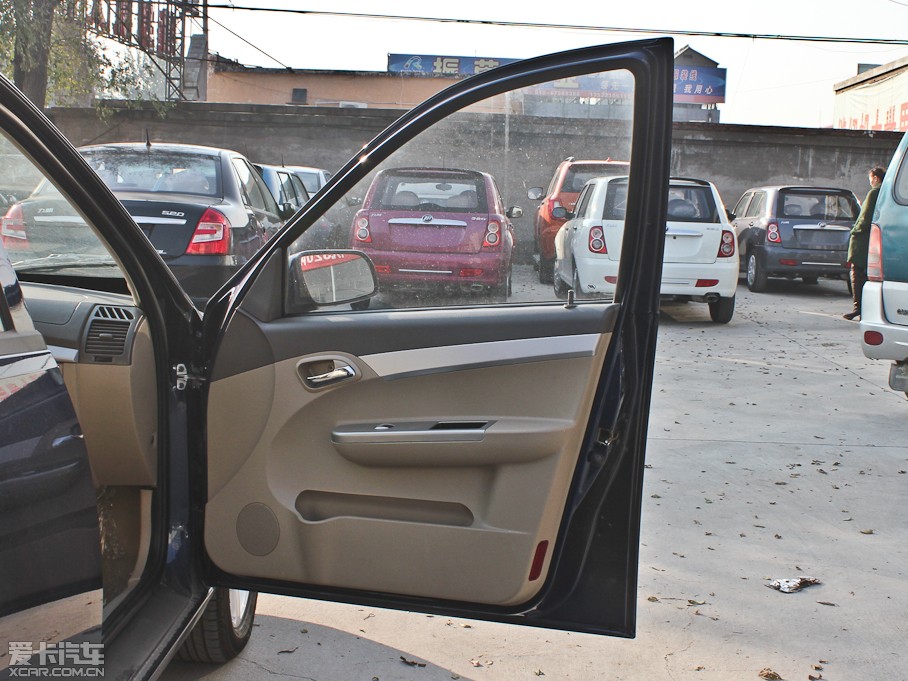 2011������520i 1.3L ���m��