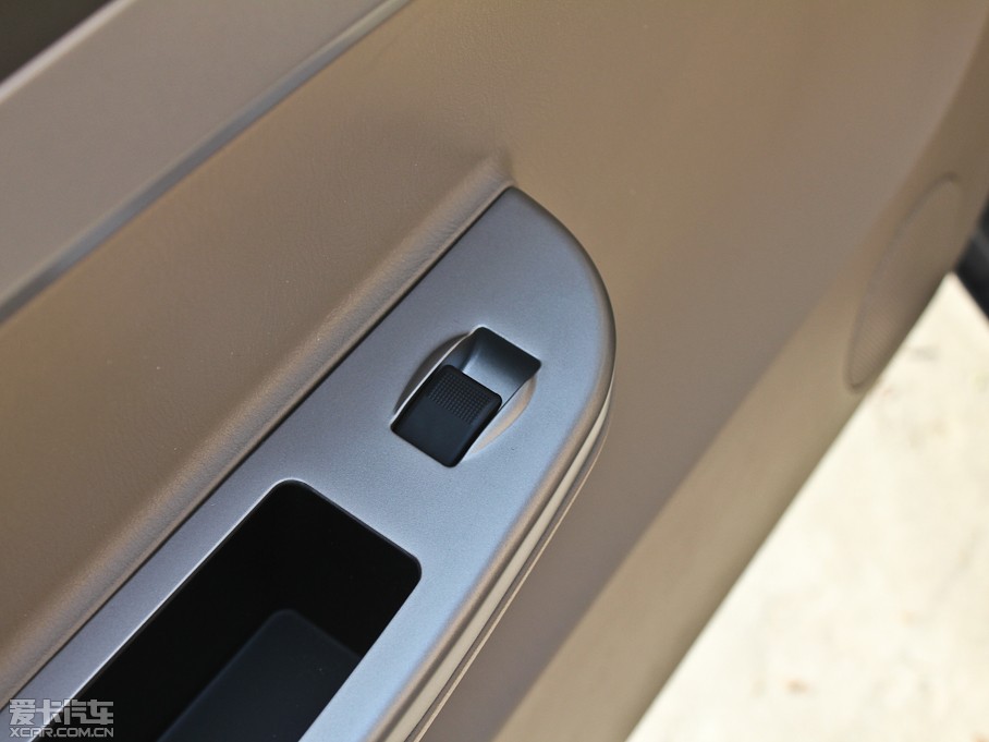 2011������520i 1.3L ���m��