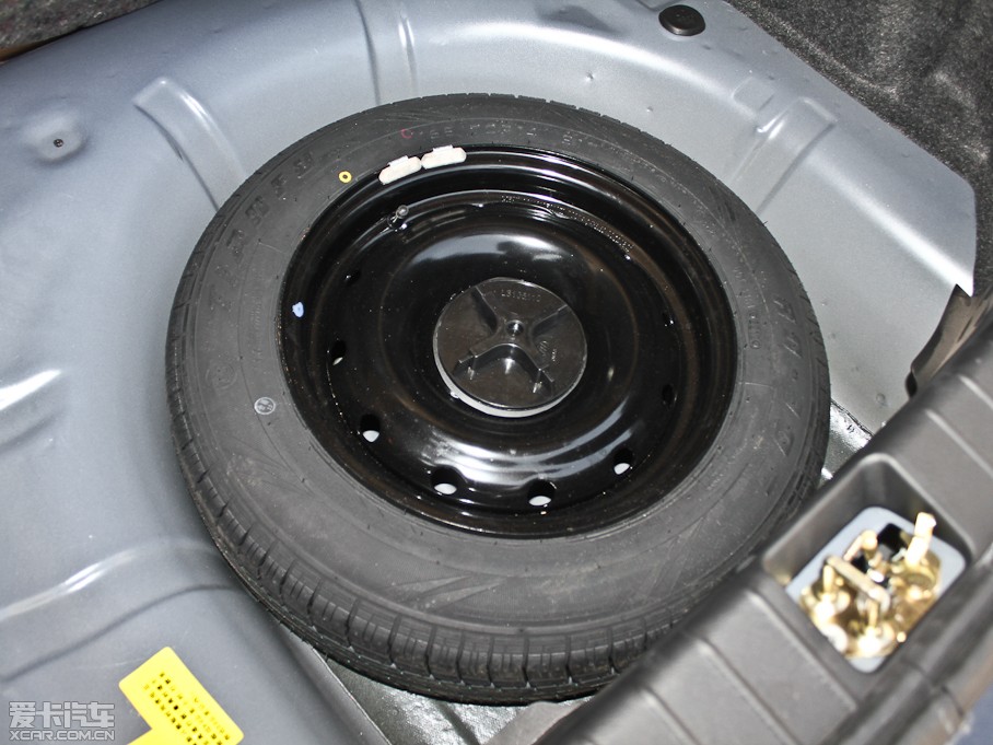 2011������520i 1.3L ���m��