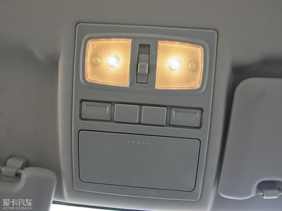 2012������X60 1.8L �l�F�� ���m��