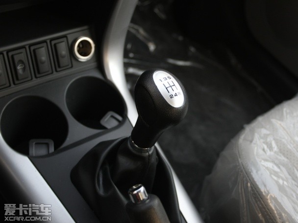 力帆汽車2012款力帆X60