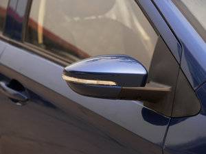 2015��1.5L �քӾ�Ӣ�� �������^