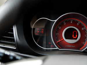 2015��1.5L �քӾ�Ӣ�� �п؅^