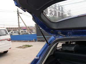 2015款1.5L 手动精英型 其它
