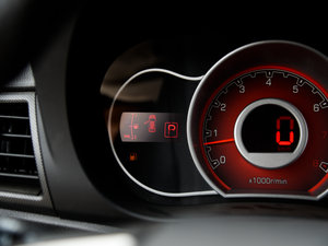 2015��1.5L CVT��Ӣ�� �п؅^