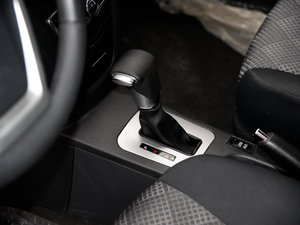 2015款1.5L CVT精英型 换挡杆