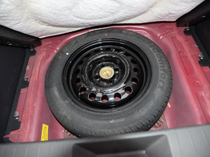 2015款1.5L CVT精英型 备胎