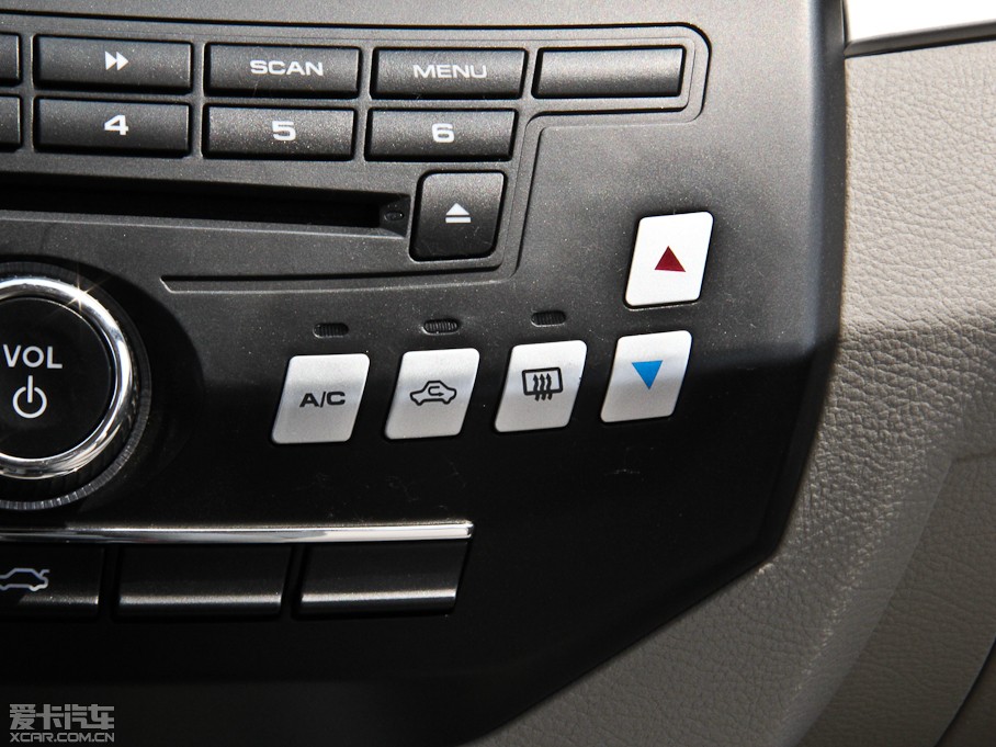 2014������720 1.5L ��(bi��o)��(zh��n)��