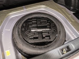 2015款2.4L 自动旗舰型 备胎
