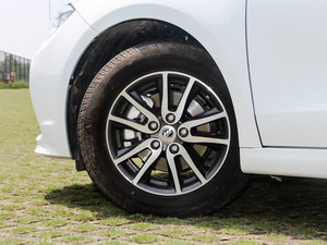 2015款2.4L 自动旗舰型 细节外观