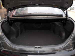 2015款2.4L 自动豪华型 行李厢空间