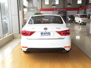 2015款1.8L 手动豪华型 正后	