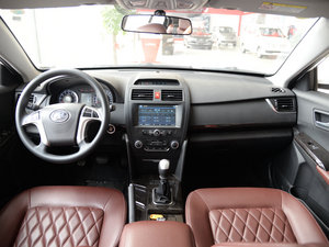 2015款1.8L 手动豪华型 内饰全景