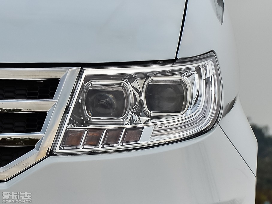 2015; 1.5L S ք VIP