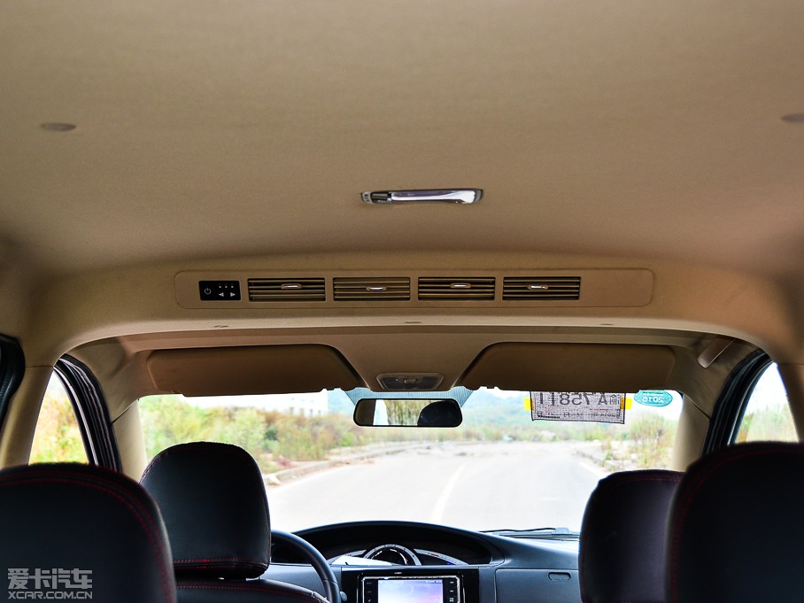 2015; 1.5L S ք VIP