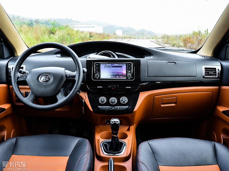 2015; 1.5L S ք VIP