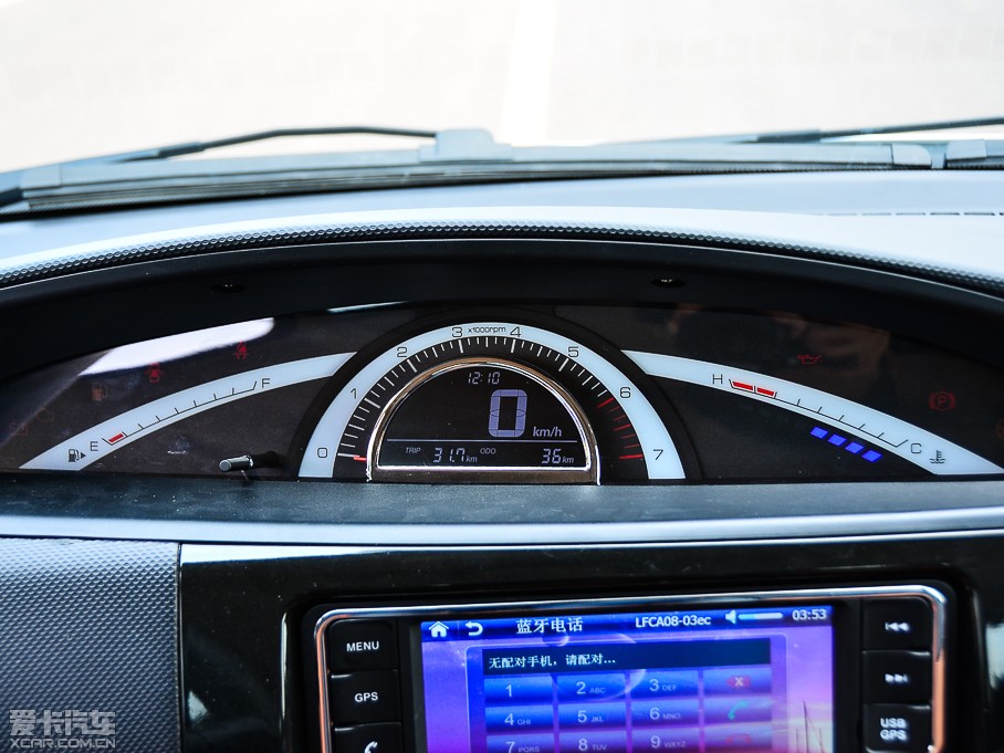 2015; 1.5L S ք VIP