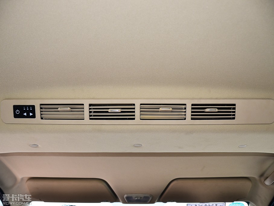 2015; 1.5L S ք VIP