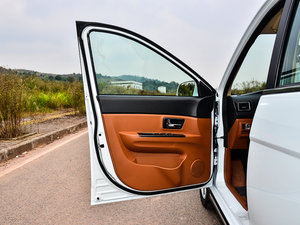 2015款1.5L S 手动 VIP 驾驶位车门