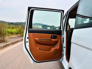 2015款1.5L S 手动 VIP 左后车门