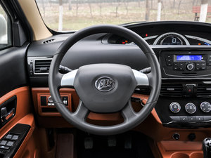 2015款1.5L S 手动舒适型 方向盘