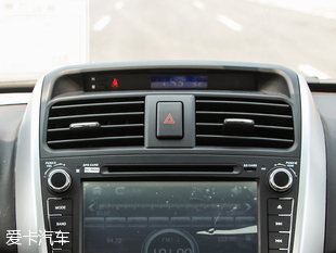 力帆汽車2015款力帆X60