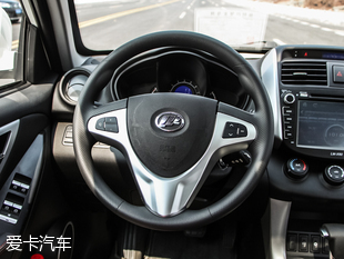 力帆汽車2015款力帆X60