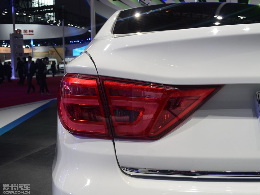 2015������820EV 늄�܇