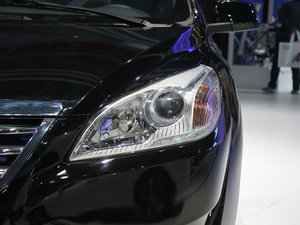 2015款基本型 细节外观