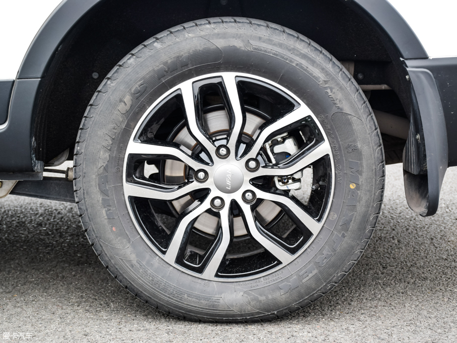 2016���~�� 1.5L �քӾ�Ӣ��