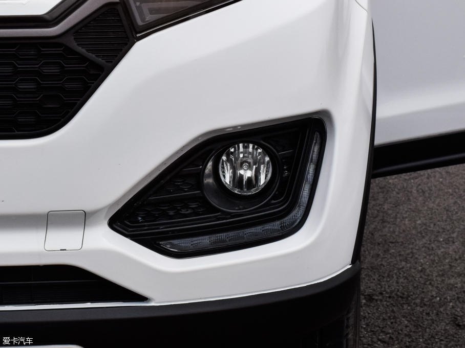 2016���~�� 1.5L �քӾ�Ӣ��