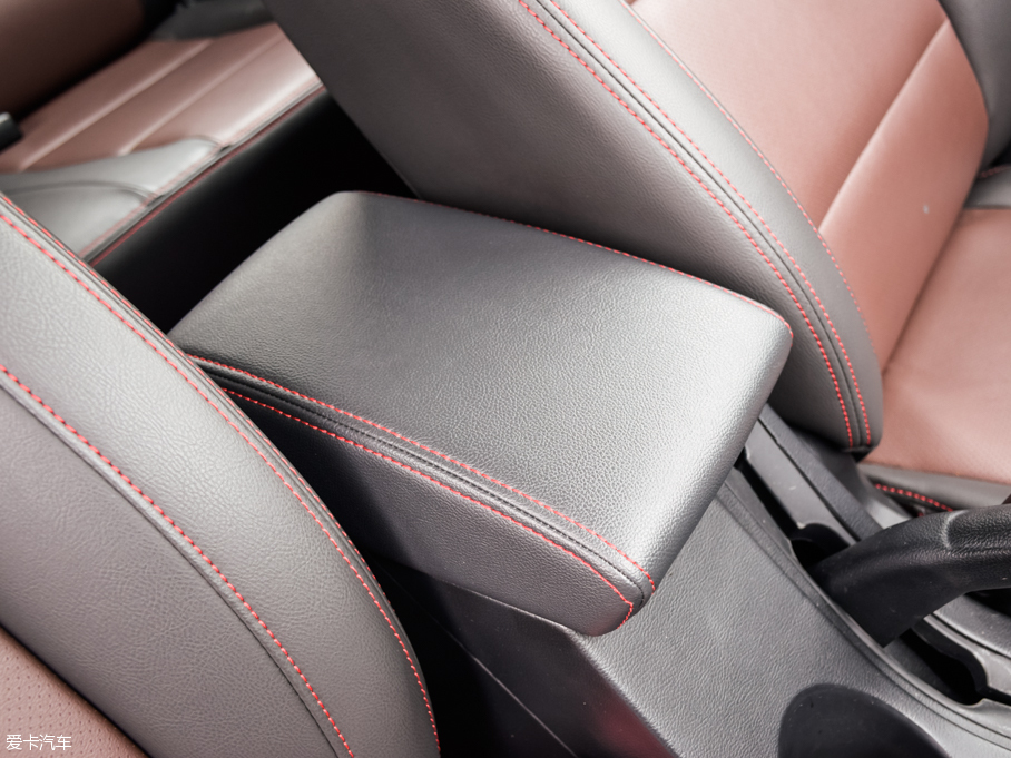 2016���~�� 1.5L �քӾ�Ӣ��