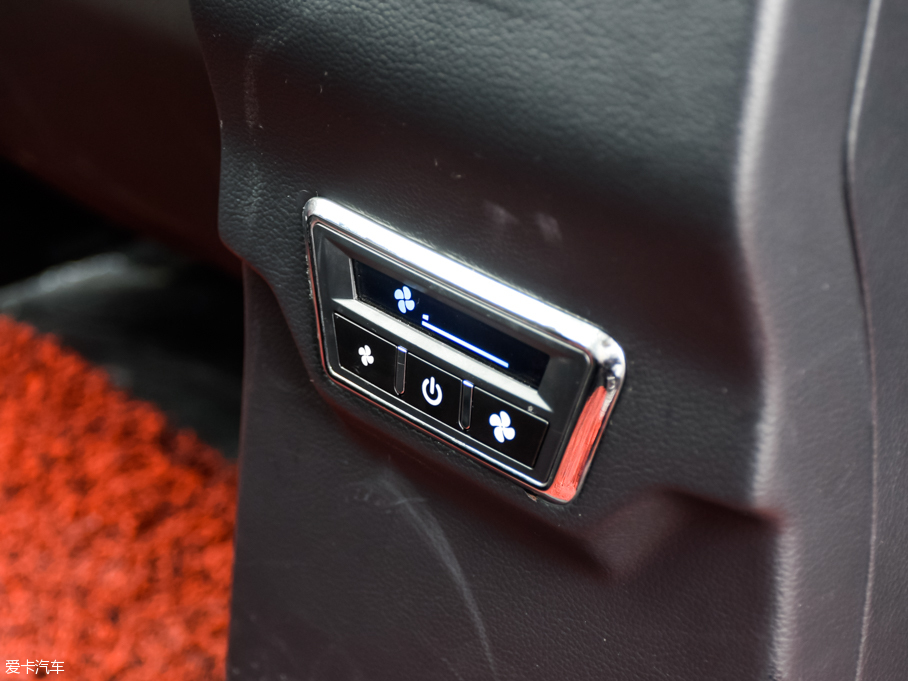 2016���~�� 1.5L �քӾ�Ӣ��