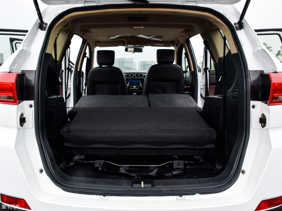 2016���~�� 1.5L �քӾ�Ӣ��