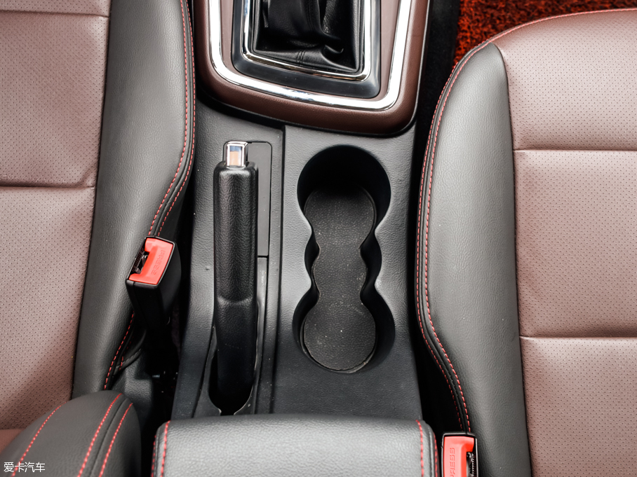 2016���~�� 1.5L �քӾ�Ӣ��