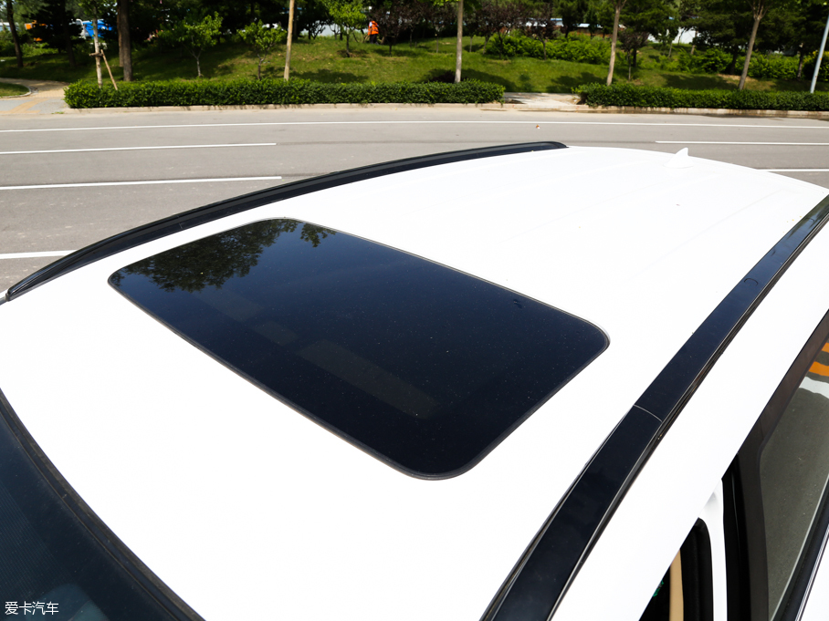 2016���~�� 1.5L �քӾ�Ӣ��