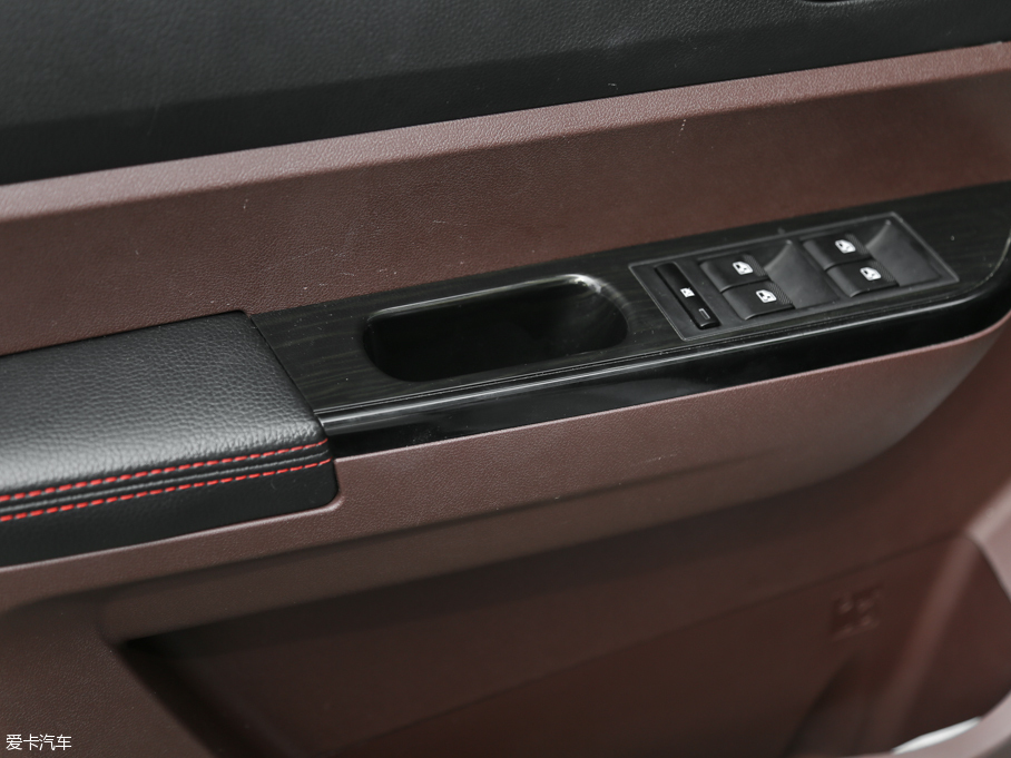 2016���~�� 1.5L �քӾ�Ӣ��