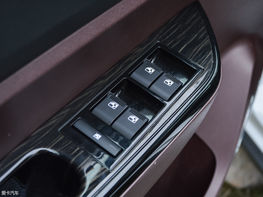 2016���~�� 1.5L �Ԅ�������