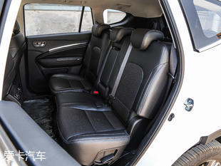 力帆汽車2017款力帆X80