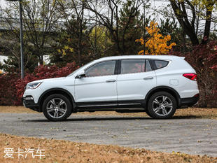 力帆汽車2017款力帆X80