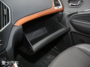 力帆汽車2017款力帆X80