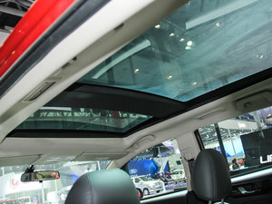 2017款1.5T 手动标准型 空间座椅