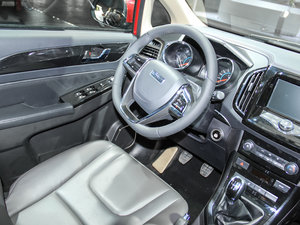 2017款1.5T 手动标准型 中控区