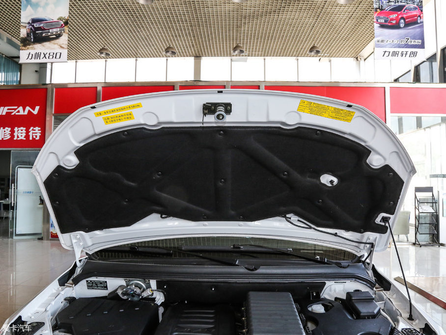 2017���~�� 1.8L �քӾ�Ӣ��