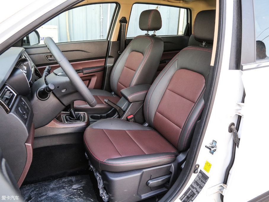 2017���~�� 1.8L �քӾ�Ӣ��