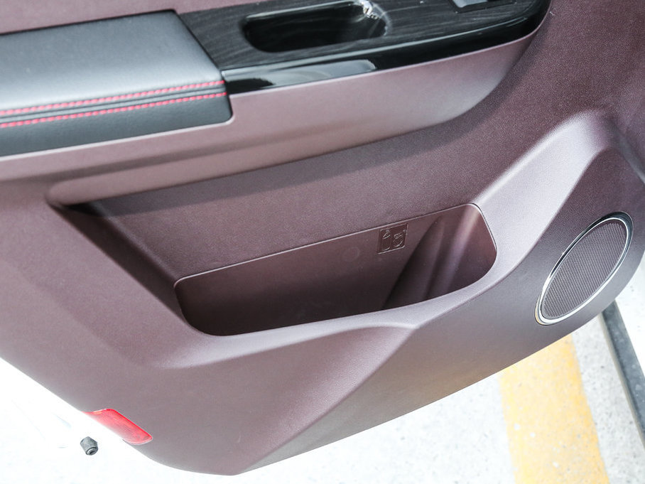 2017���~�� 1.8L �քӾ�Ӣ��