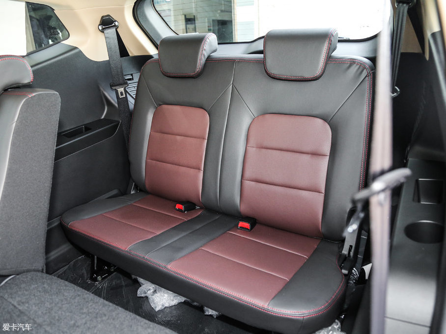 2017���~�� 1.8L �քӾ�Ӣ��