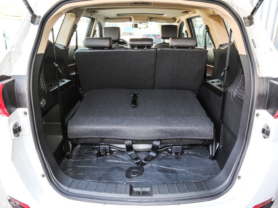 2017���~�� 1.8L �քӾ�Ӣ��